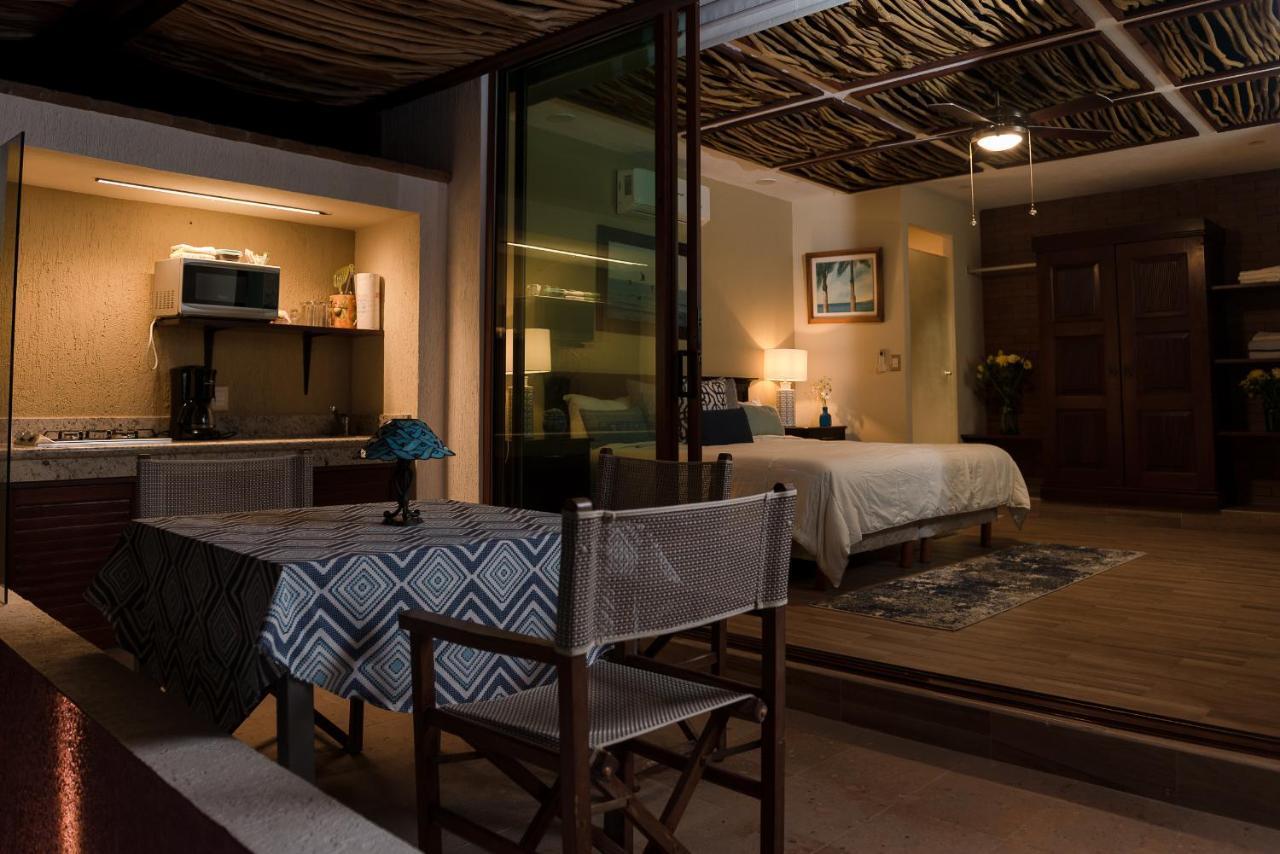 Villa Bella Bed & Breakfast Inn La Cruz de Huanacaxtle Екстер'єр фото